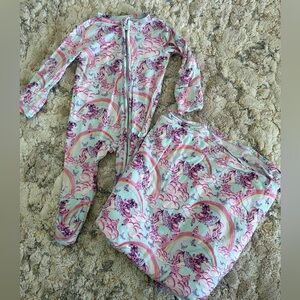 Posh Peanut Convertible Zippy and Swaddle blanket